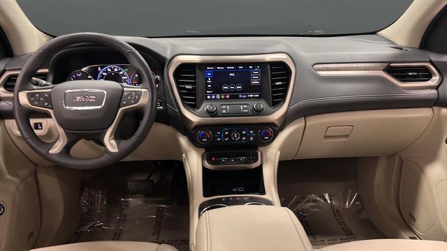Used 2020 GMC Acadia Denali image 11