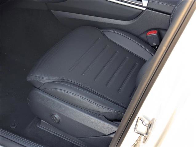 New 2026 Mercedes-Benz GLC 300 image 4