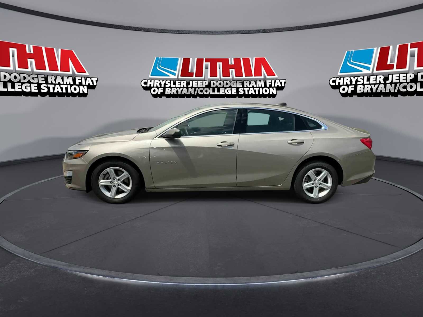Used 2025 Chevrolet Malibu LS FWD image 5