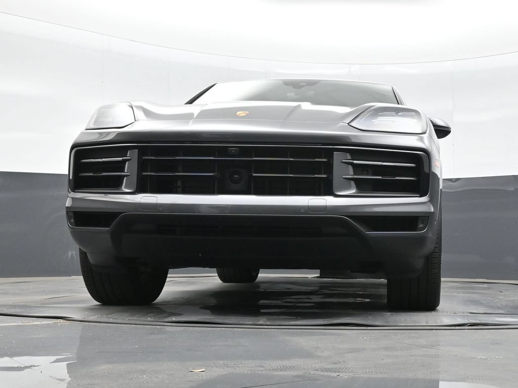 Certified 2025 Porsche Cayenne Coupe AWD/4WD image 41