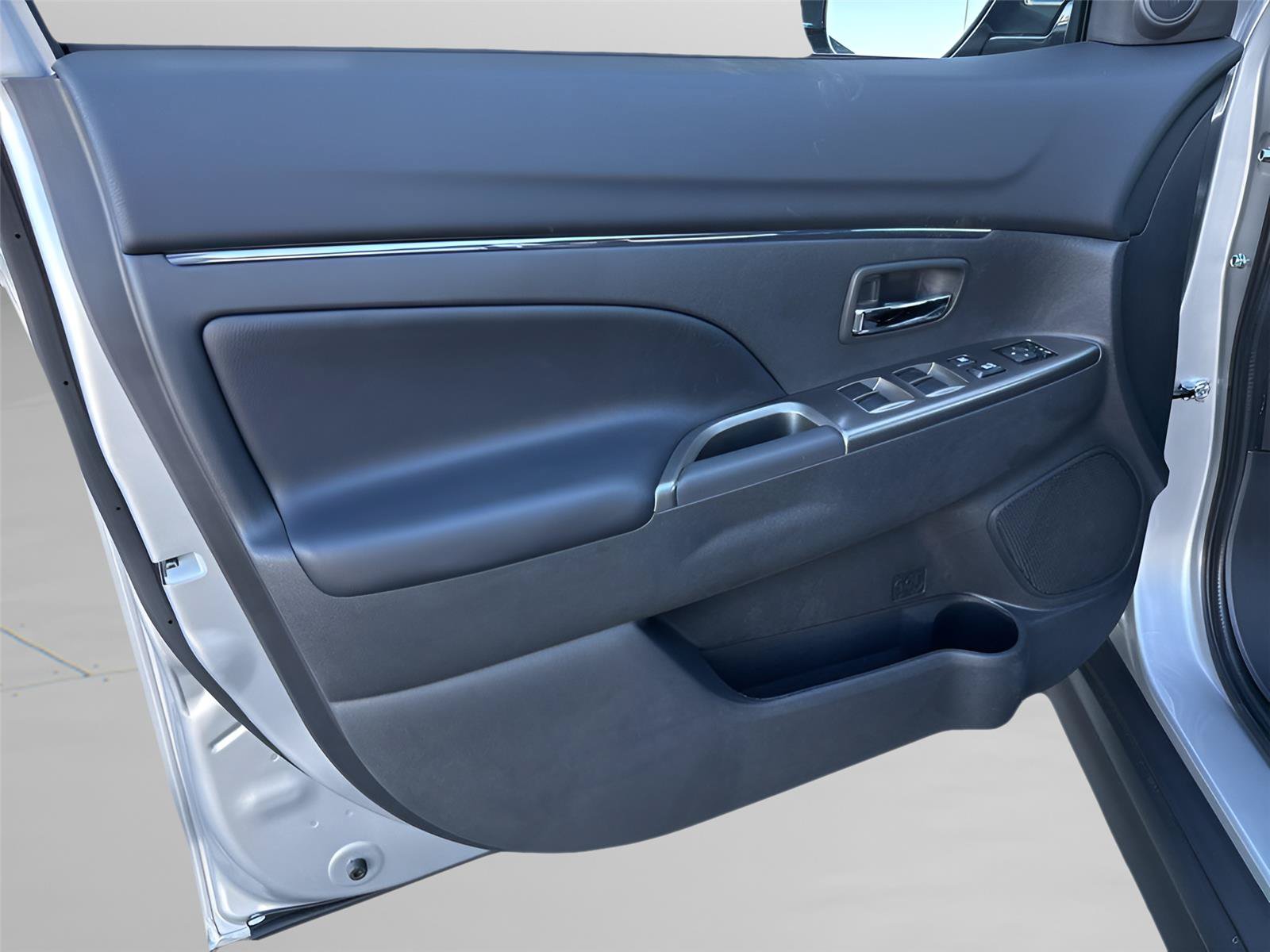 New 2026 Mitsubishi Outlander Sport SE AWD/4WD image 28
