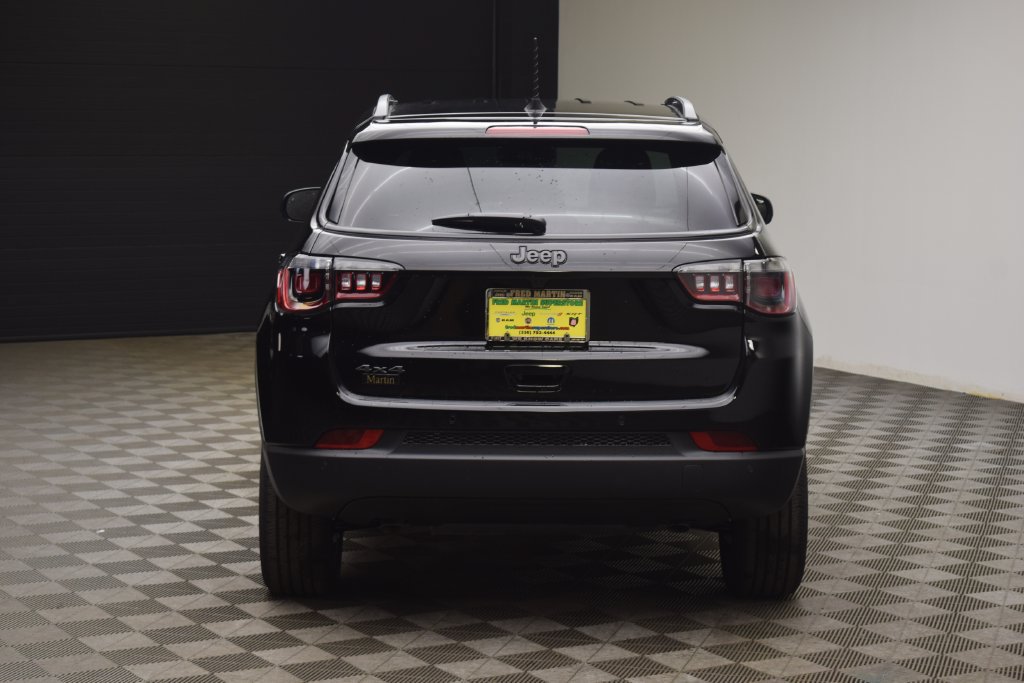 New 2026 Jeep Compass Limited AWD/4WD image 12