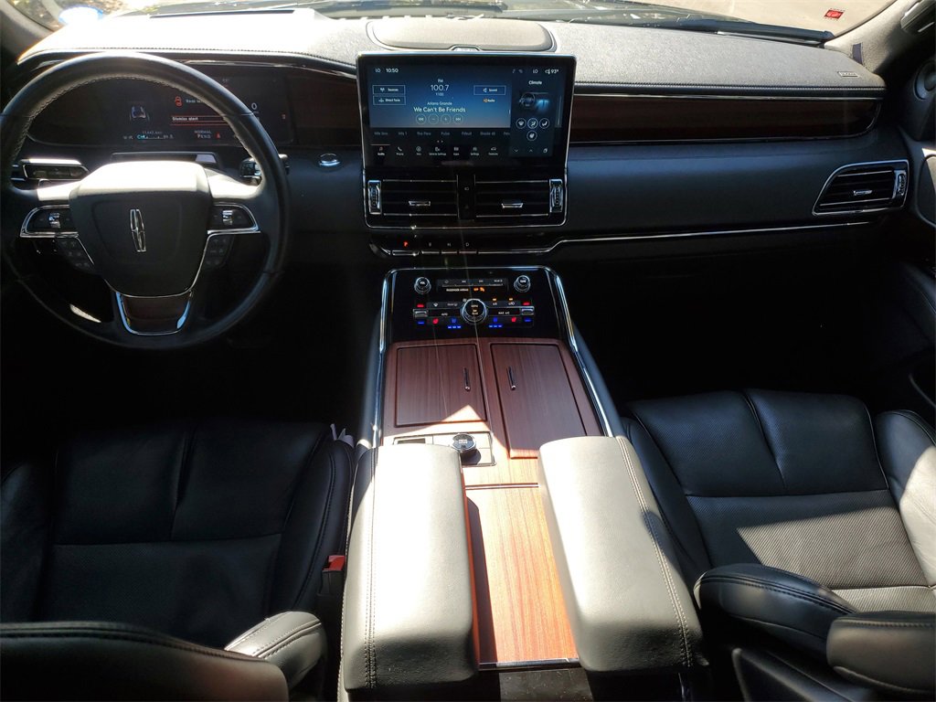 Certified 2024 Lincoln Navigator Reserve w/ Monochromatic Package image 14
