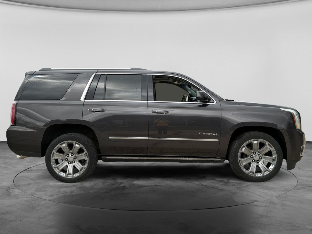 Used 2016 GMC Yukon Denali w/ Open Road Package AWD/4WD image 10