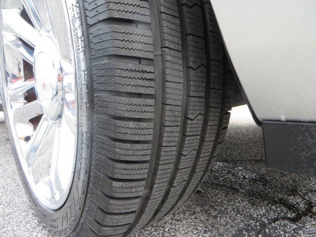 Used 2013 Cadillac Escalade EXT Luxury AWD/4WD image 57