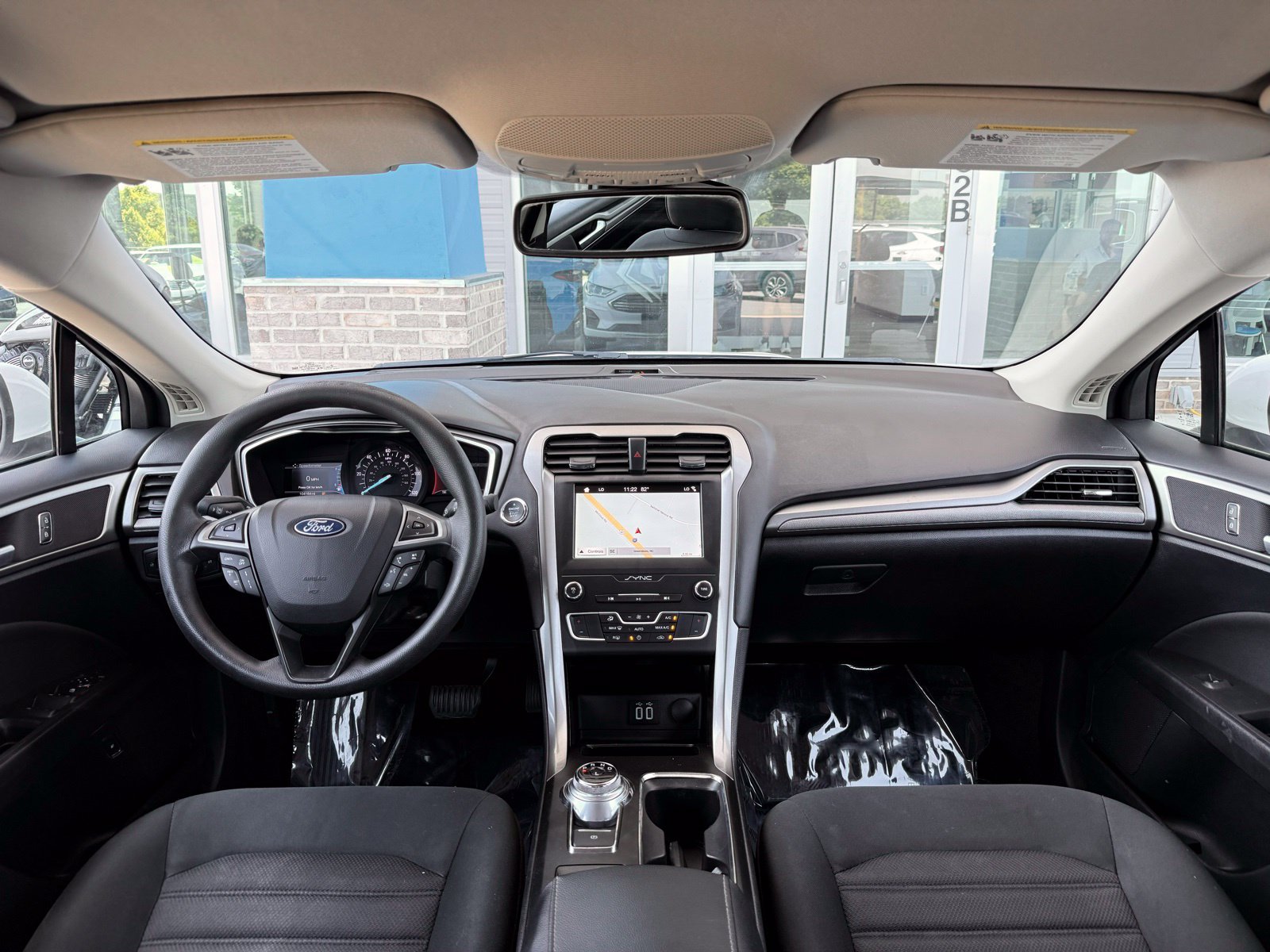 Used 2019 Ford Fusion SE FWD image 22