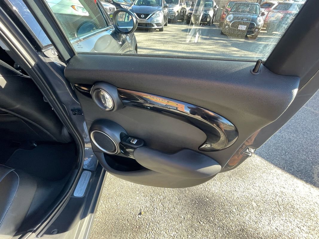 Used 2015 MINI Cooper S image 24