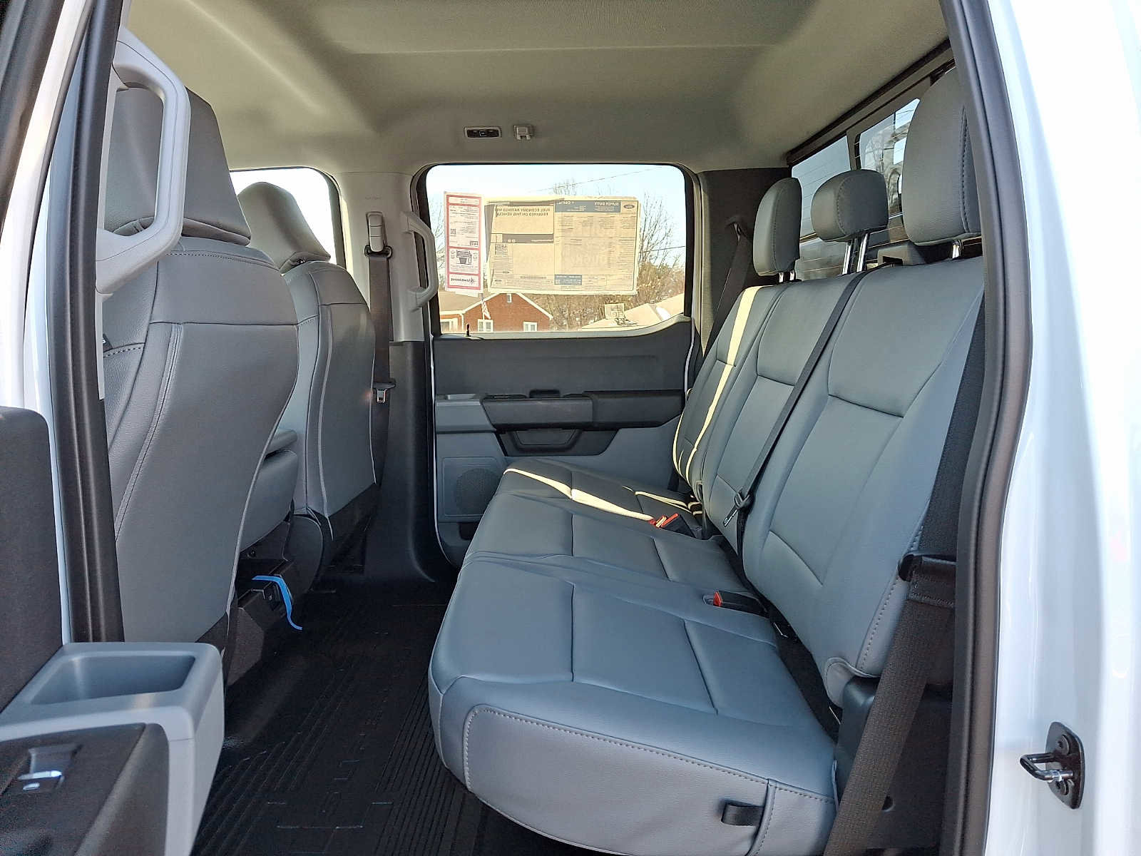 New 2026 Ford F550 4x4 Crew Cab image 7