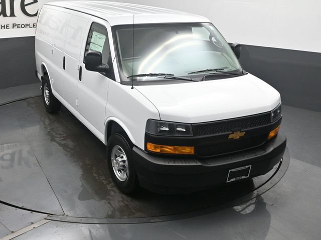 New 2026 Chevrolet Express 2500 w/ Driver Convenience Package RWD image 25
