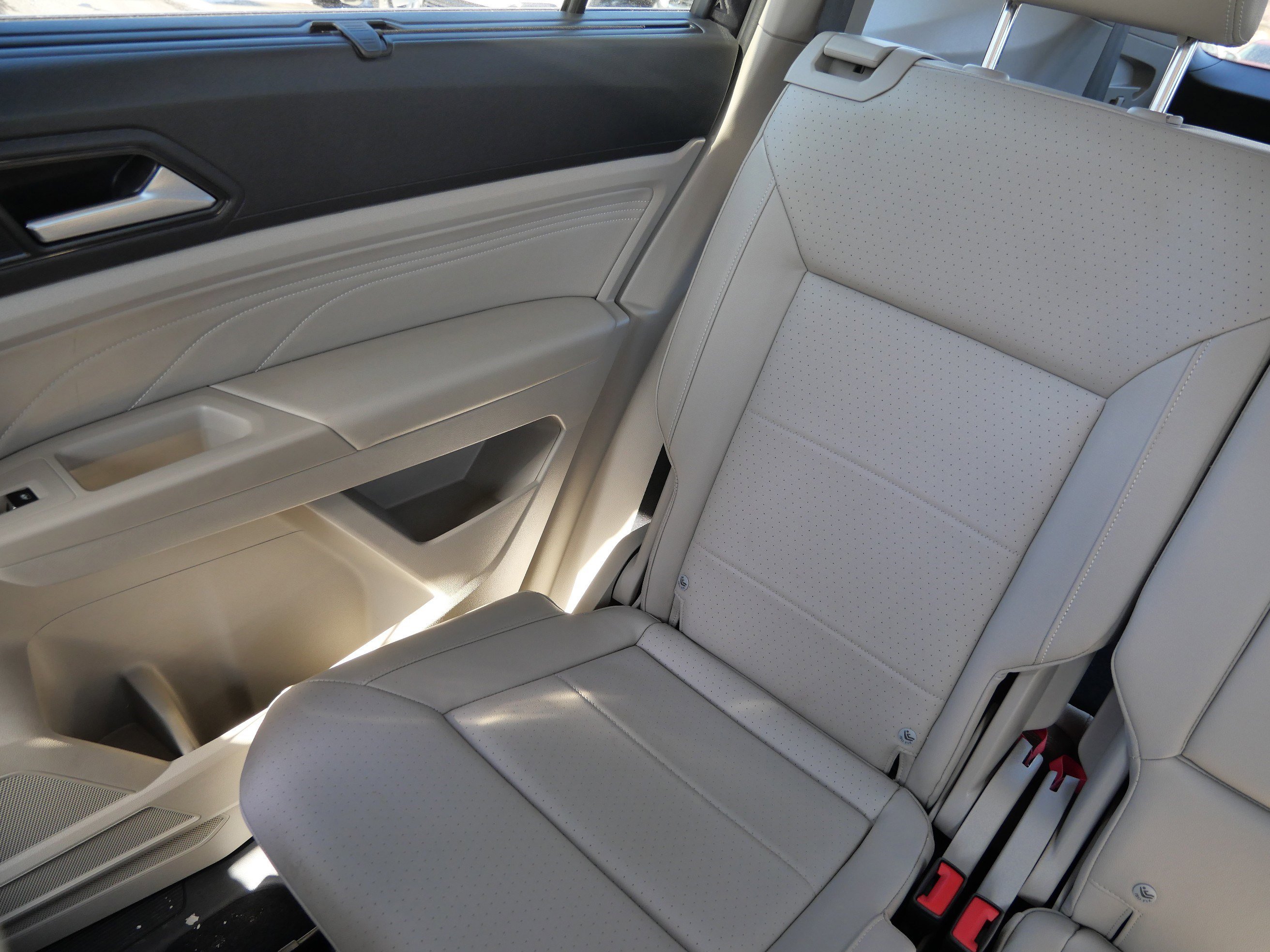 Used 2022 Volkswagen Atlas SE image 12