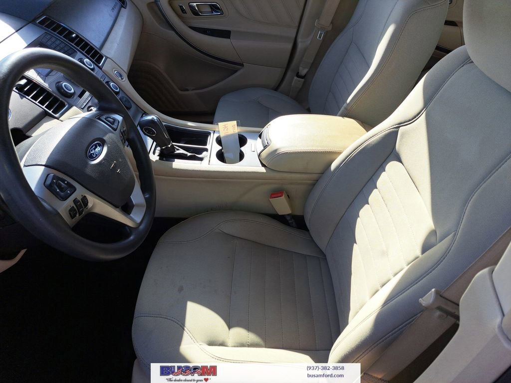 Used 2017 Ford Taurus SE FWD image 11