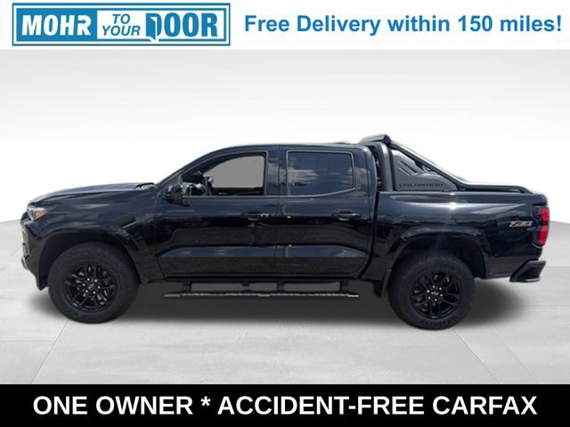 Used 2025 Chevrolet Colorado Z71 w/ Midnight Edition AWD/4WD image 2