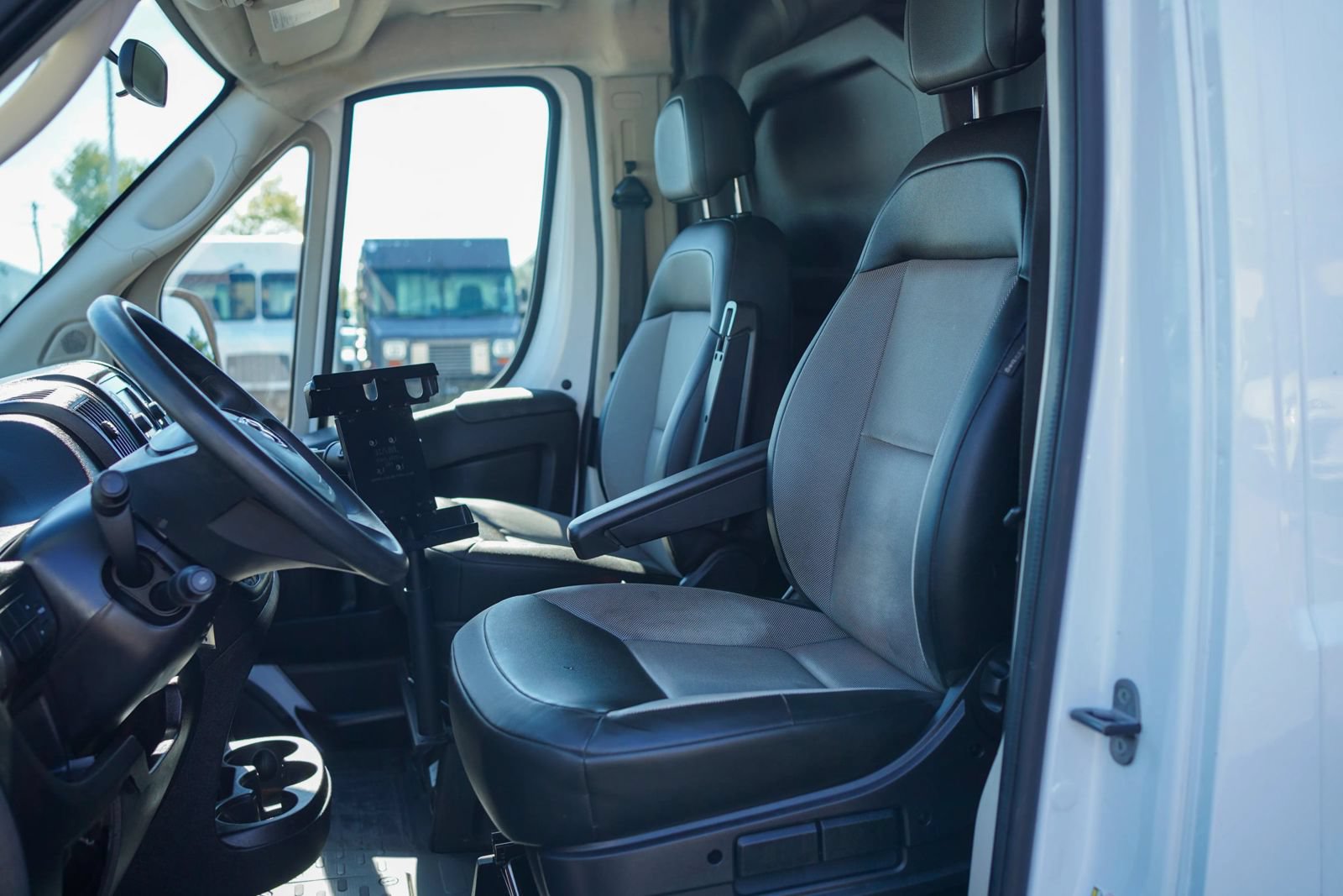 Used 2021 RAM ProMaster 2500 FWD image 28
