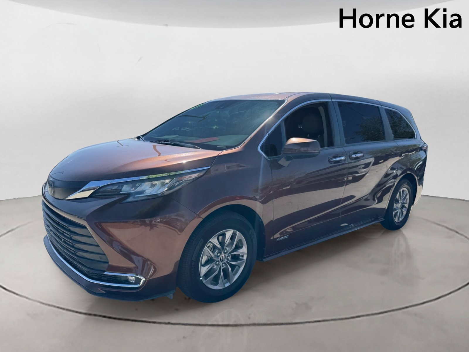 Used 2021 Toyota Sienna XLE FWD image 7