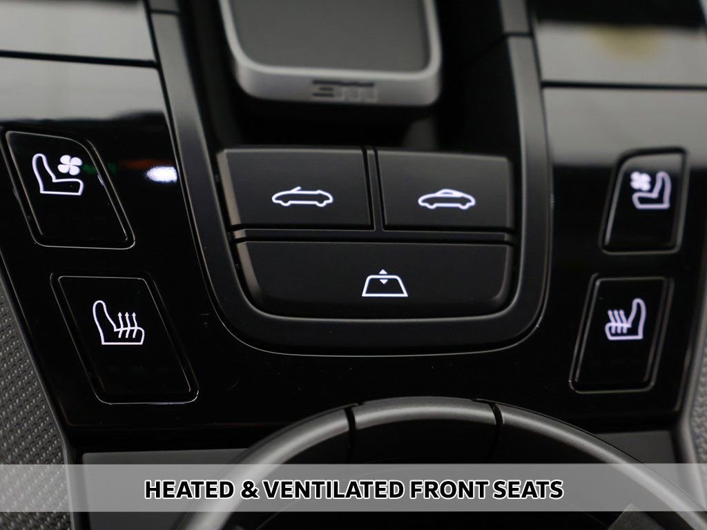 Used 2023 Porsche 911 Turbo image 8