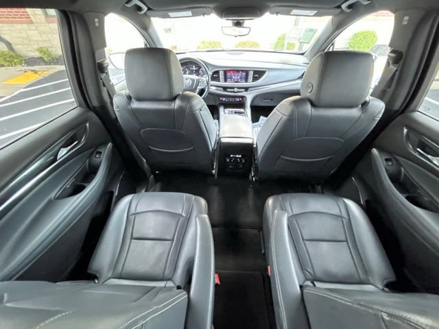 Used 2022 Buick Enclave Premium AWD/4WD image 47