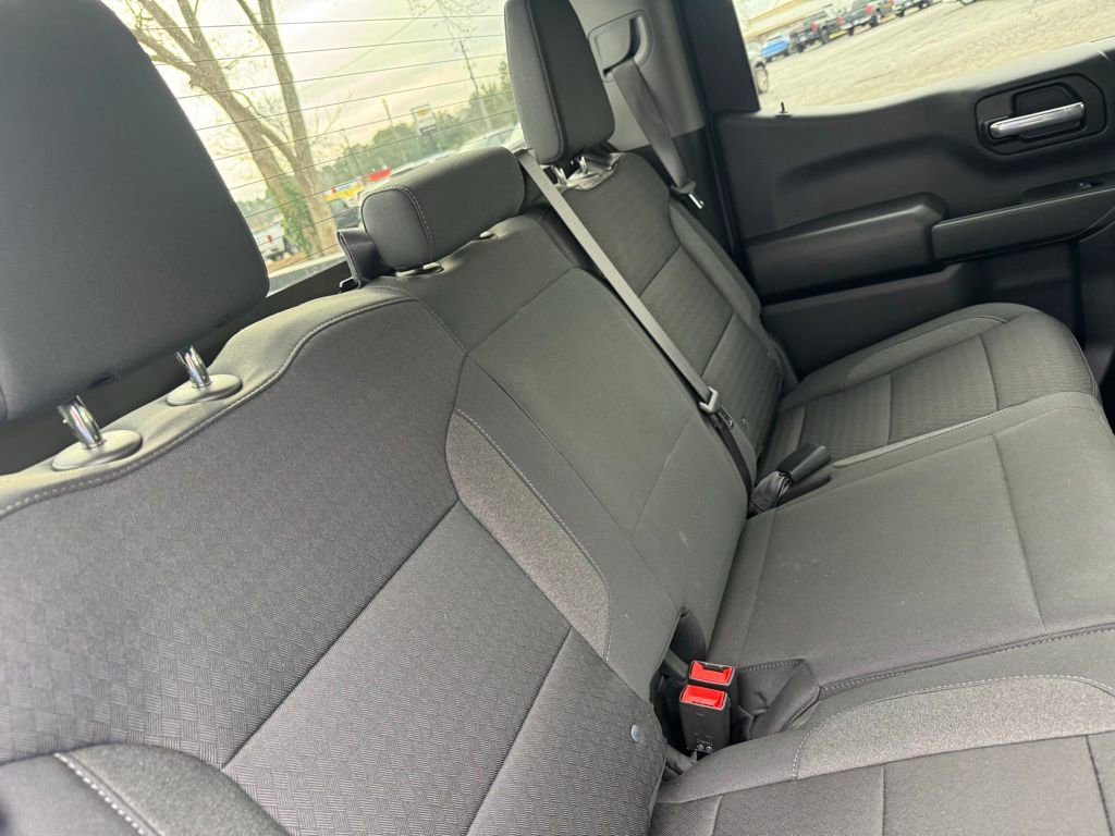 Used 2025 Chevrolet Silverado 1500 Custom w/ Turbomax Blackout Package image 12