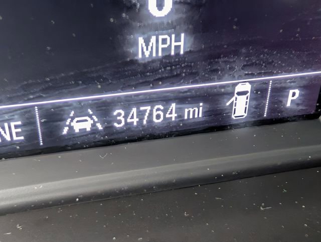 Used 2023 Chevrolet Traverse LT image 19