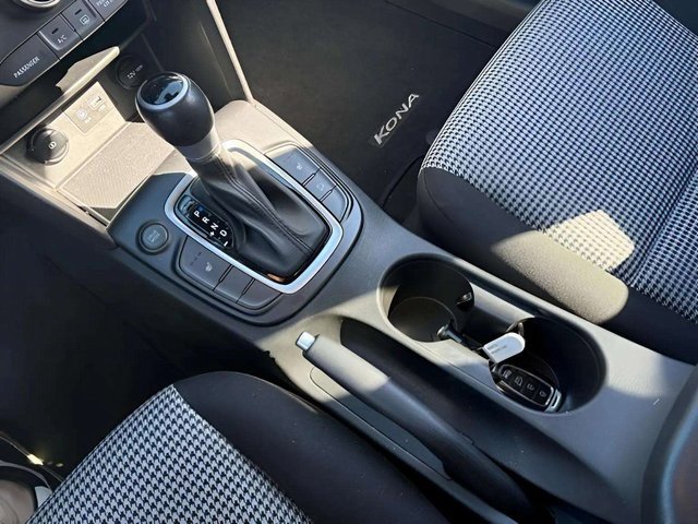 Used 2021 Hyundai Kona SEL w/ Cargo Package image 12