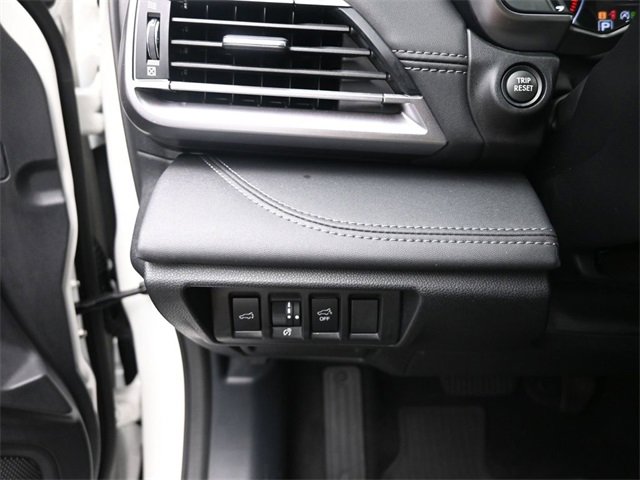 Used 2022 Subaru Outback Limited image 17