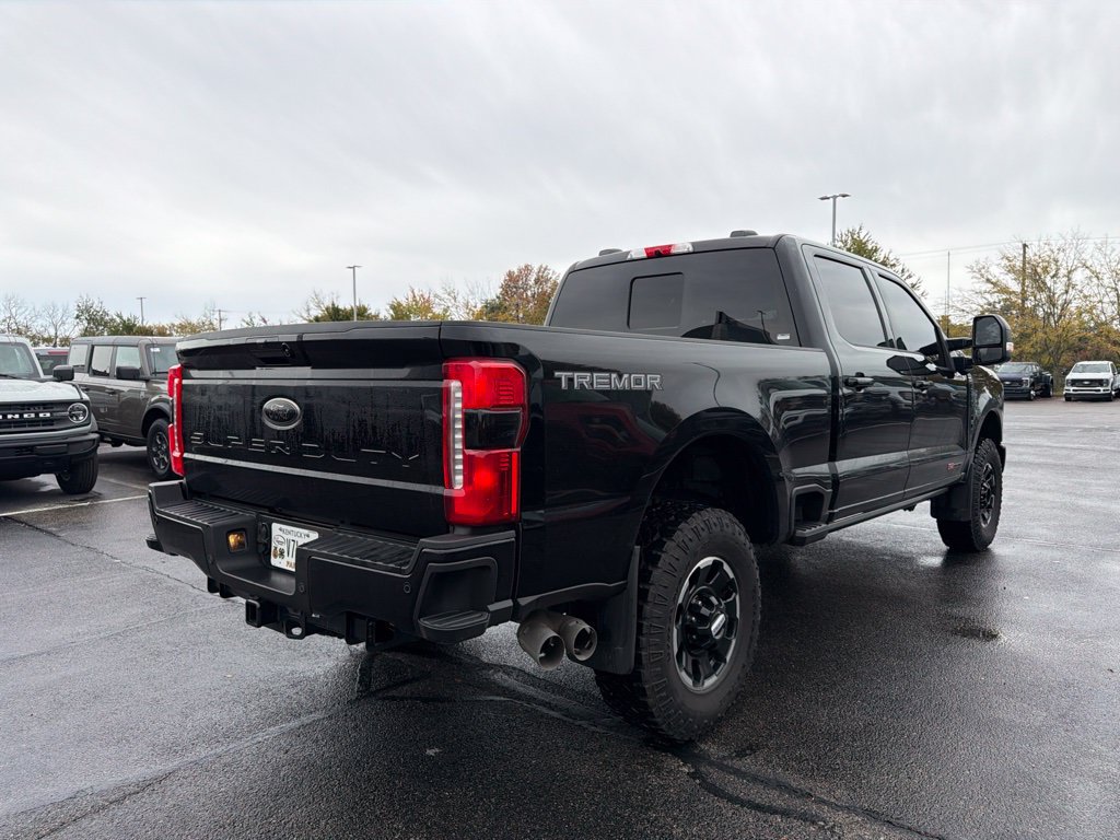 Used 2025 Ford F250 Lariat w/ Lariat Ultimate Package AWD/4WD image 3