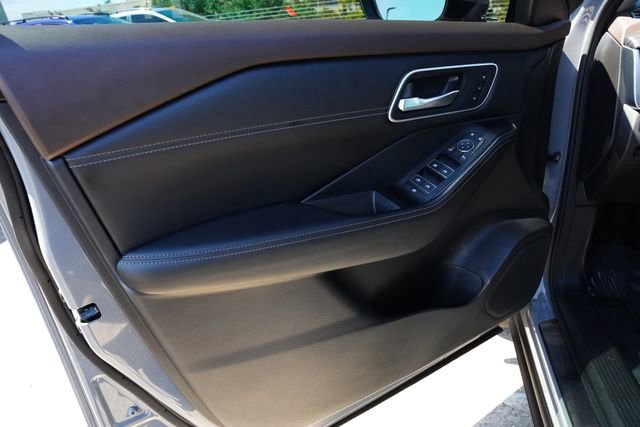 Used 2023 Nissan Rogue Platinum w/ Platinum Premium Package AWD/4WD image 25