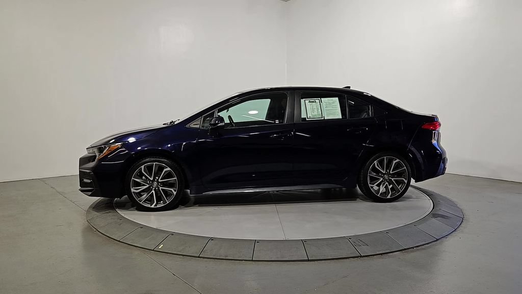 Used 2021 Toyota Corolla SE w/ SE Premium Package FWD image 2