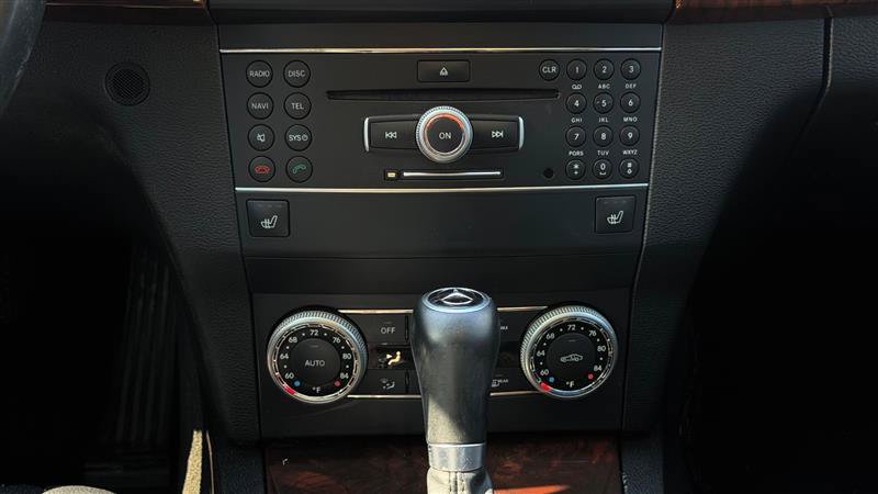 Used 2012 Mercedes-Benz GLK 350 4MATIC image 28