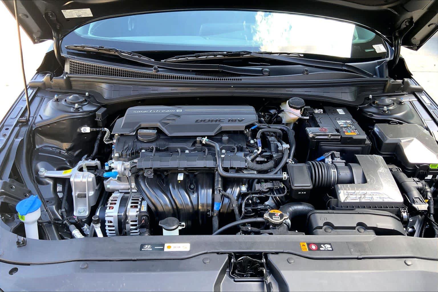 New 2026 Hyundai Elantra SEL Sport FWD image 16