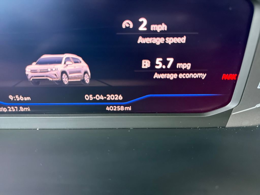 Certified 2024 Volkswagen Taos SEL AWD/4WD image 19
