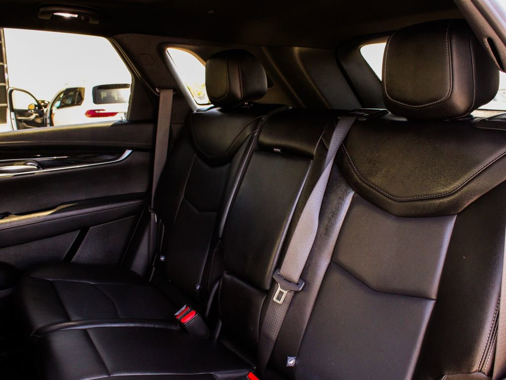 Used 2021 Cadillac XT5 Premium Luxury image 35