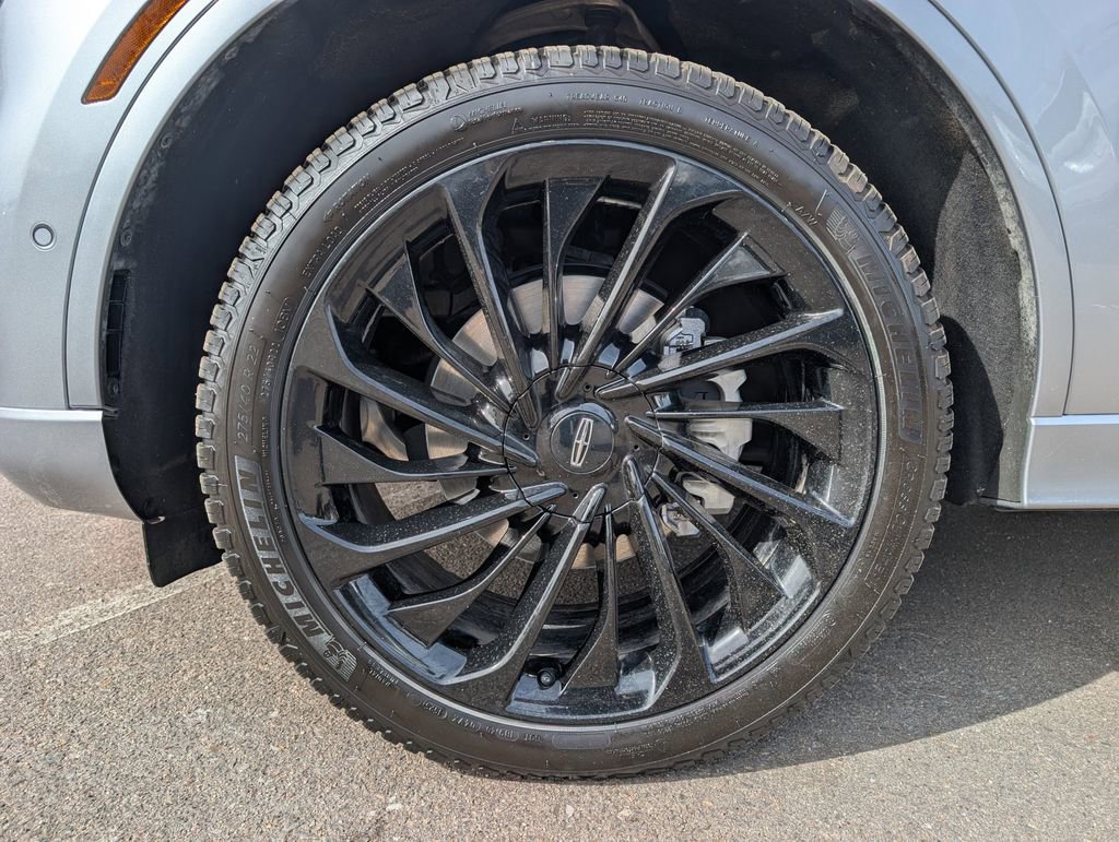 Used 2023 Lincoln Aviator Reserve w/ Equipment Group 201A AWD/4WD image 12