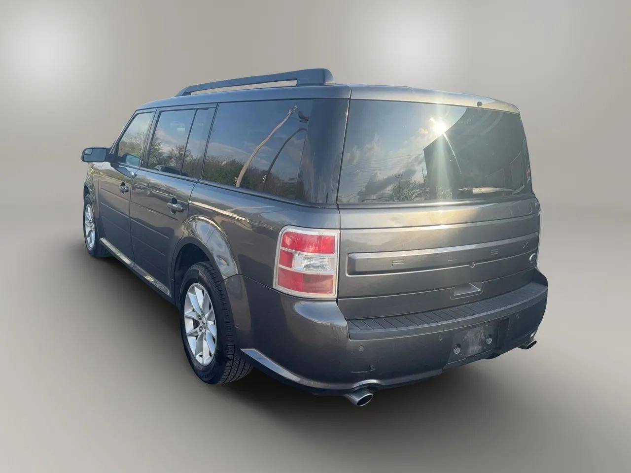 Used 2016 Ford Flex SE image 4