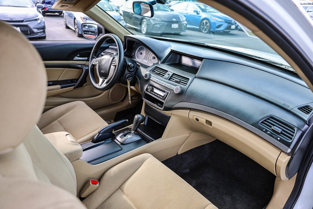 Used 2011 Honda Accord LX-S image 3