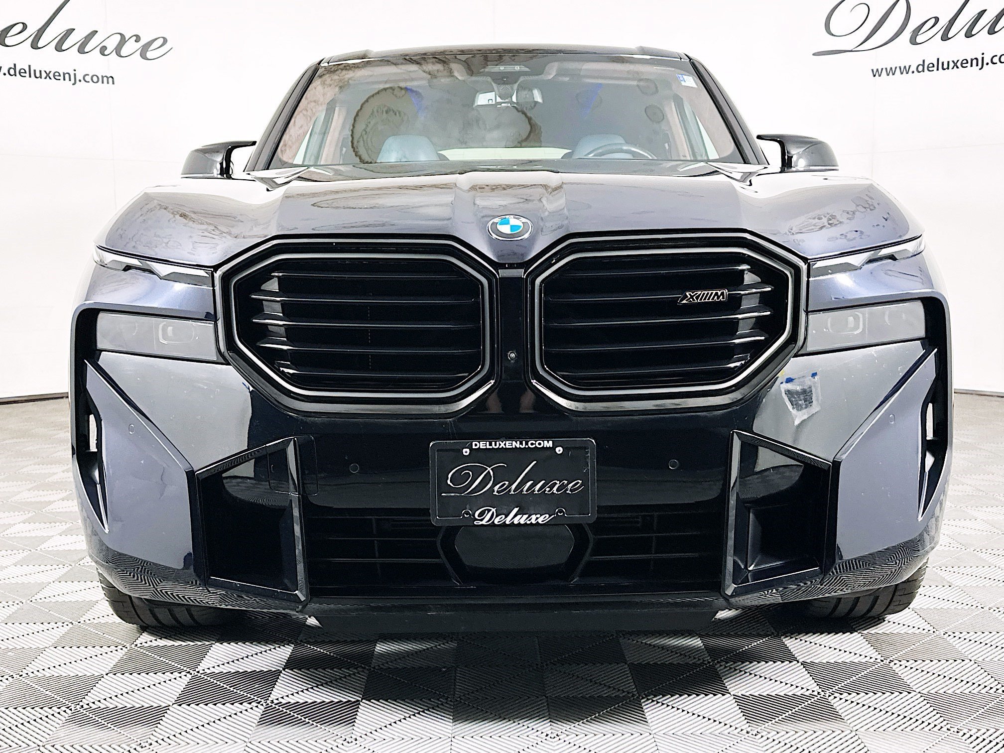 Used 2023 BMW XM AWD/4WD image 2