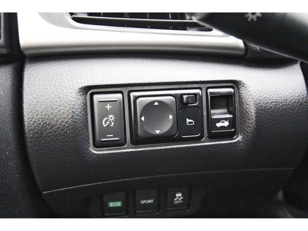 Used 2018 Nissan Sentra SV image 22