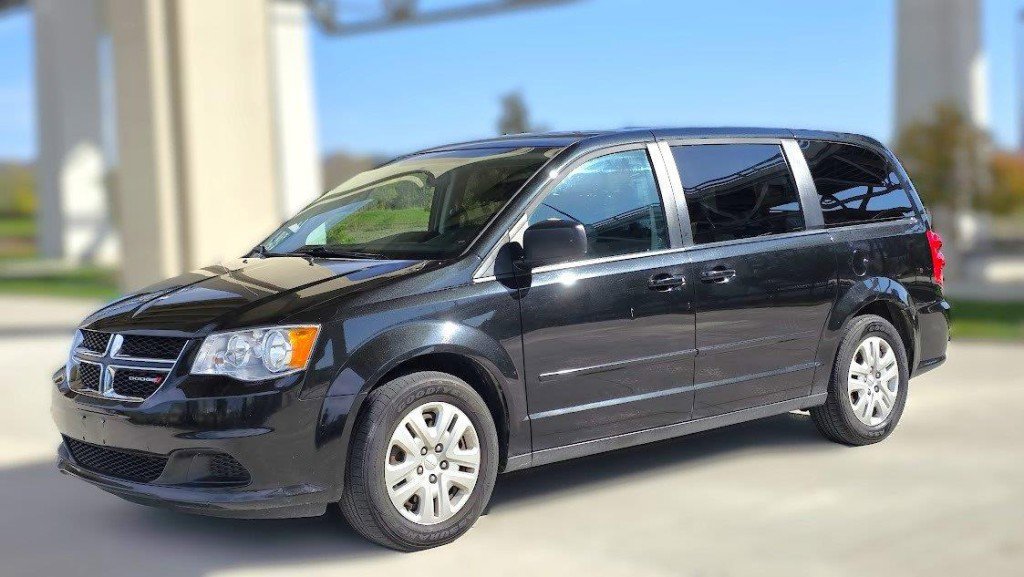 Used 2016 Dodge Grand Caravan SE w/ Quick Order Package 29E SE