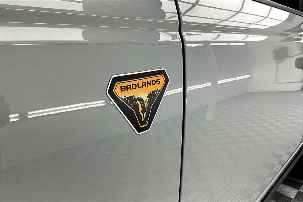 Certified 2023 Ford Bronco Badlands AWD/4WD image 8