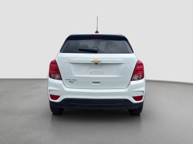 Used 2022 Chevrolet Trax LS w/ Tint and Cruise Package AWD/4WD image 5