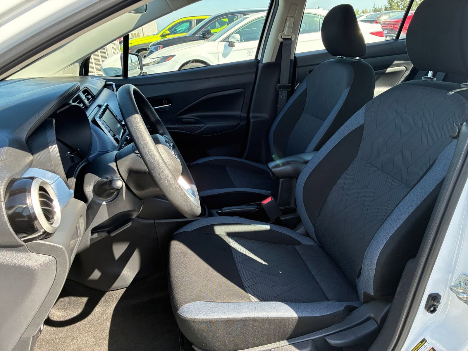 Used 2025 Nissan Versa SV w/ Trunk Package image 23