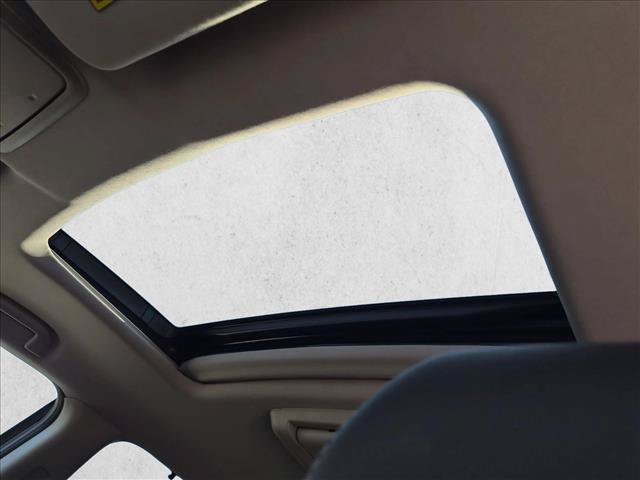 Used 2016 Honda Pilot Touring image 16