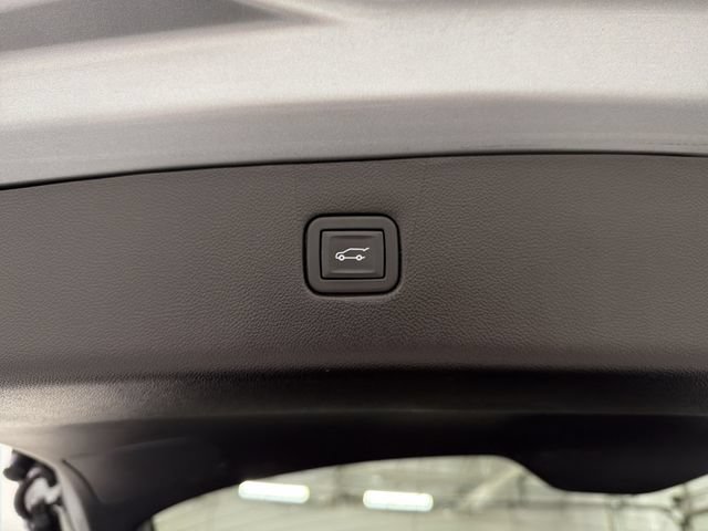 Certified 2024 Chevrolet Blazer LT w/ Convenience Package FWD image 17