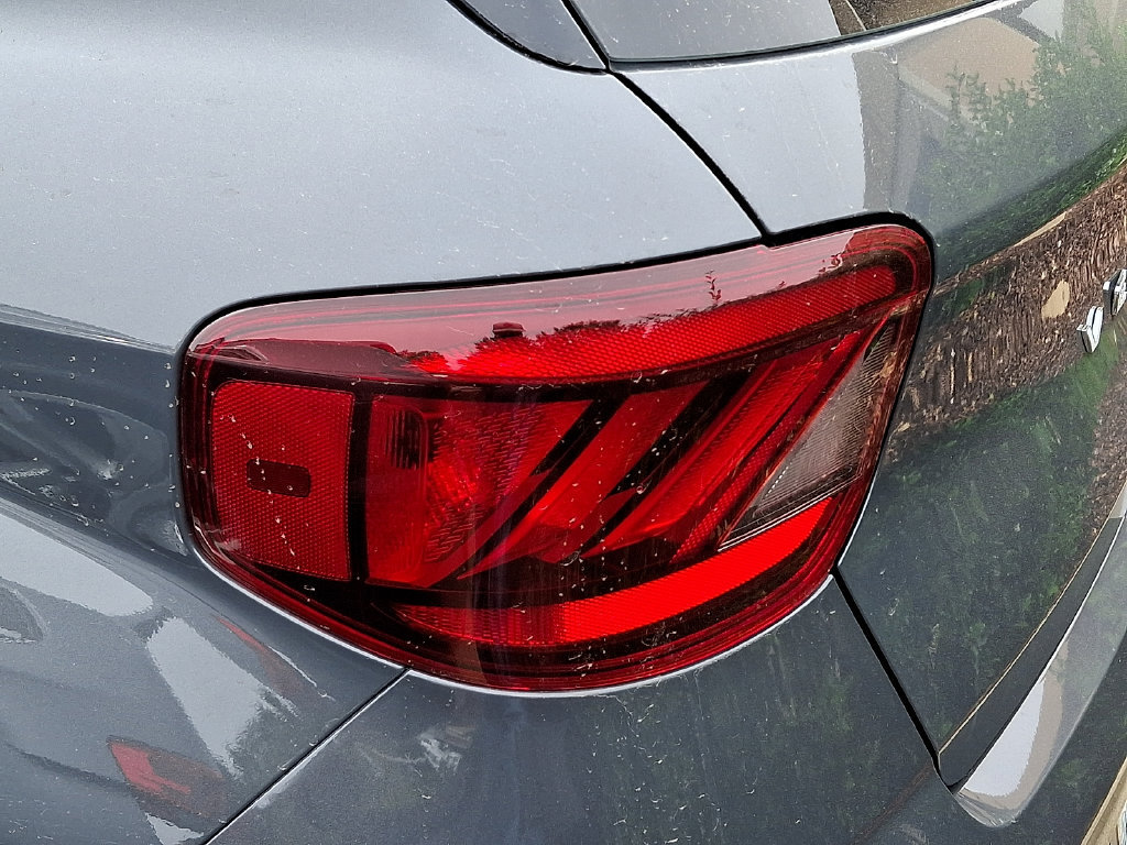 Used 2026 Hyundai Venue SEL FWD image 6
