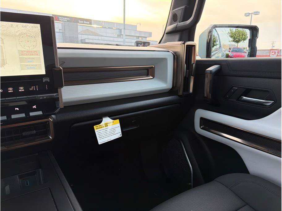 Used 2024 GMC Hummer EV 3X w/ Omega Edition AWD/4WD image 22