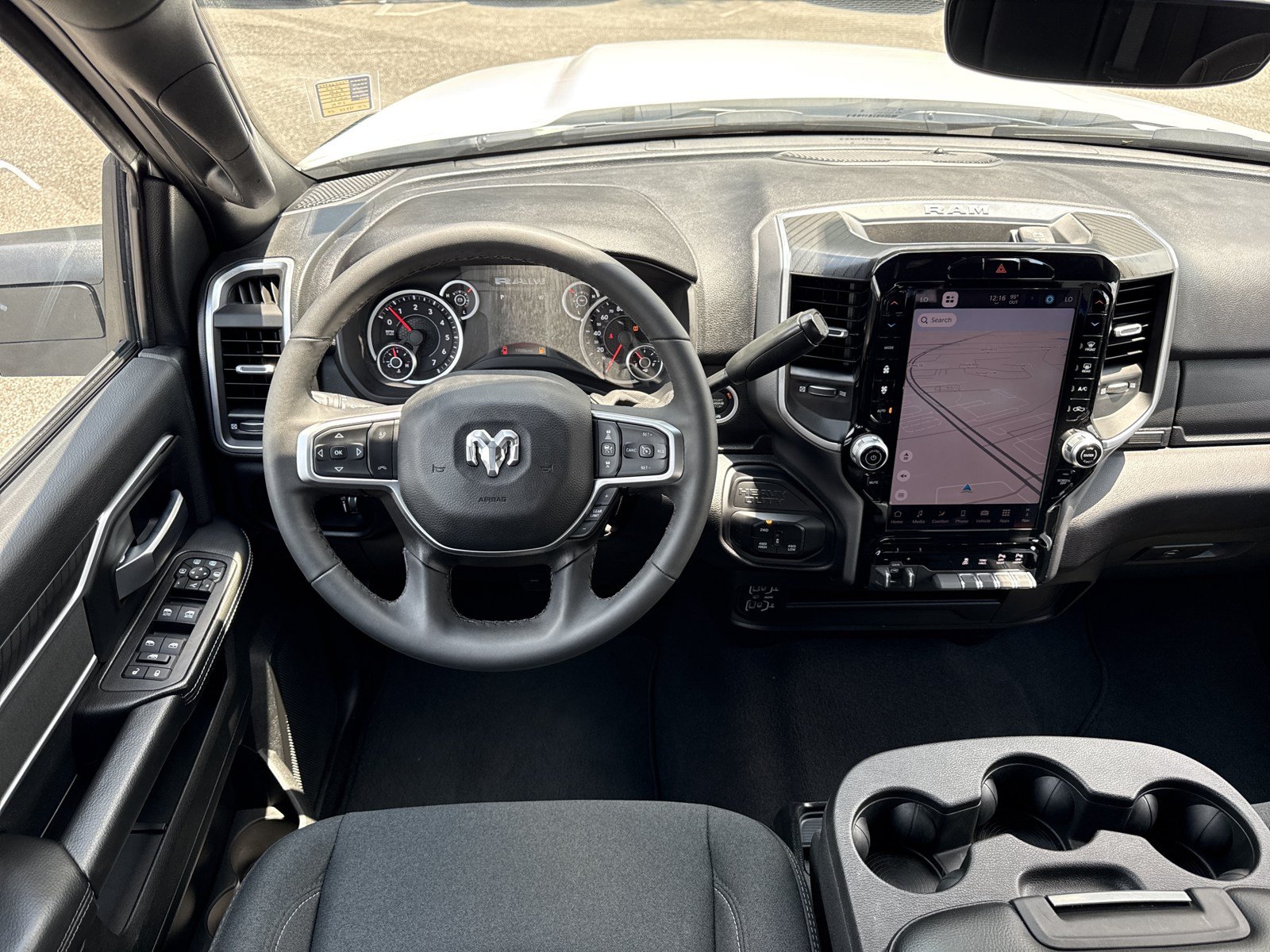 Used 2025 RAM 2500 Big Horn AWD/4WD image 15