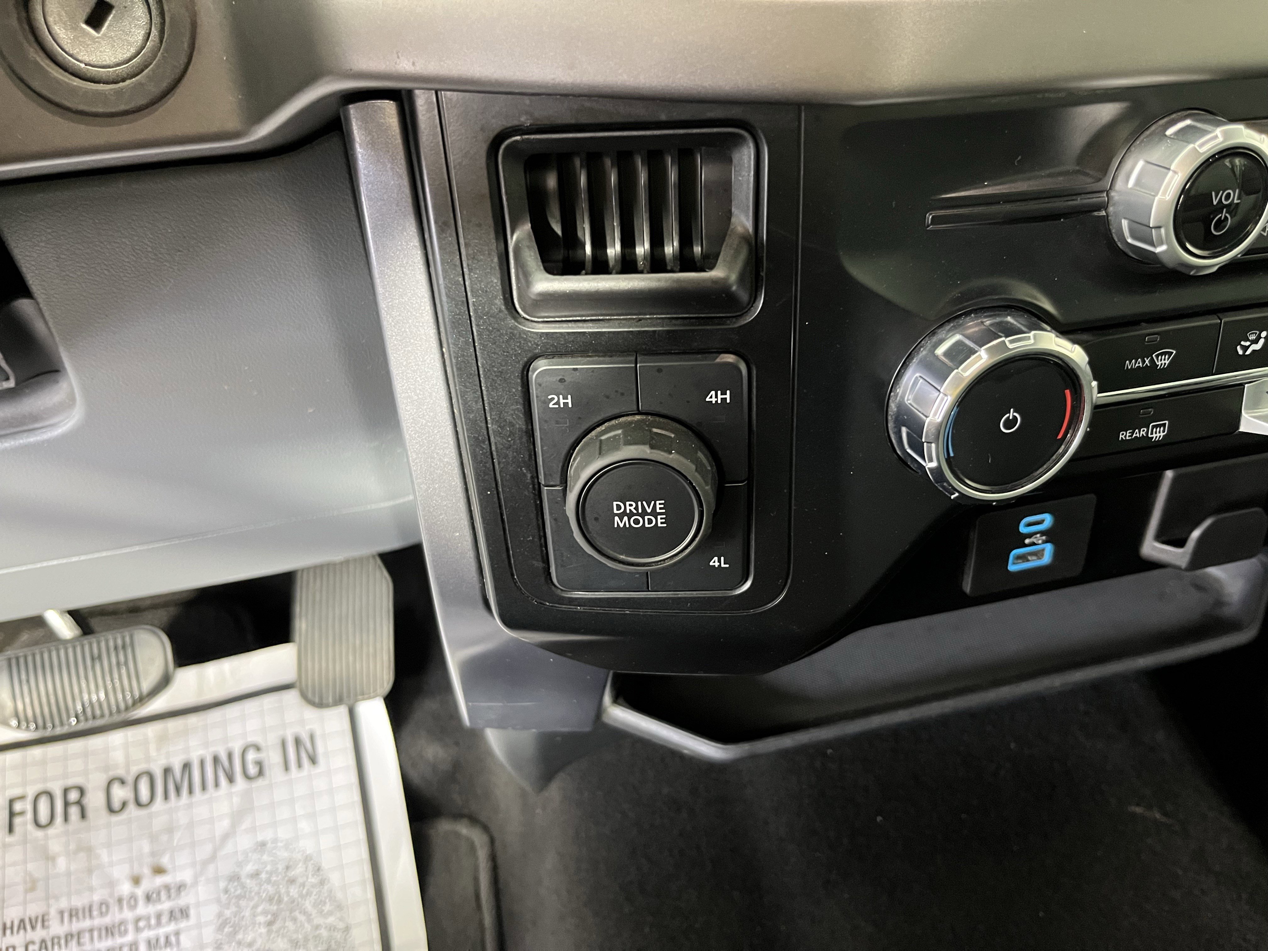 Used 2024 Ford F150 XLT image 25