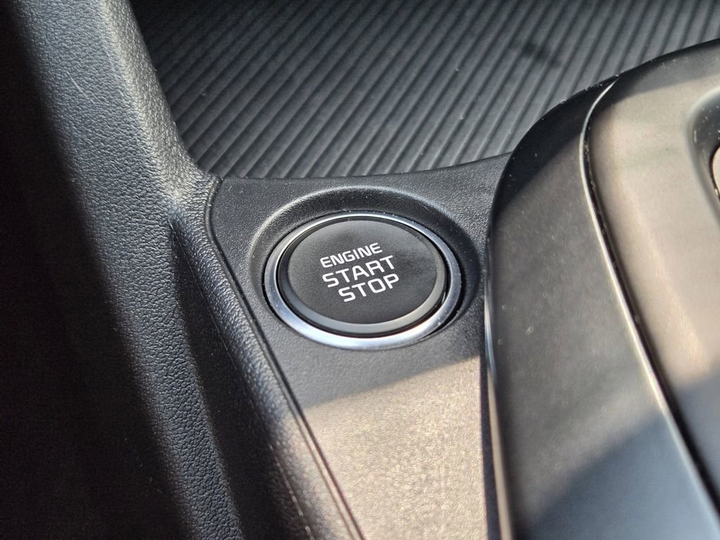 Certified 2025 Kia K4 FWD image 23