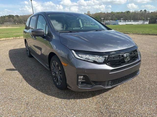 New 2026 Honda Odyssey Touring image 2