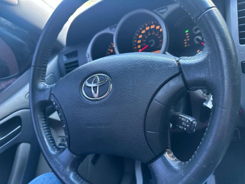 Used 2005 Toyota 4Runner Limited image 27