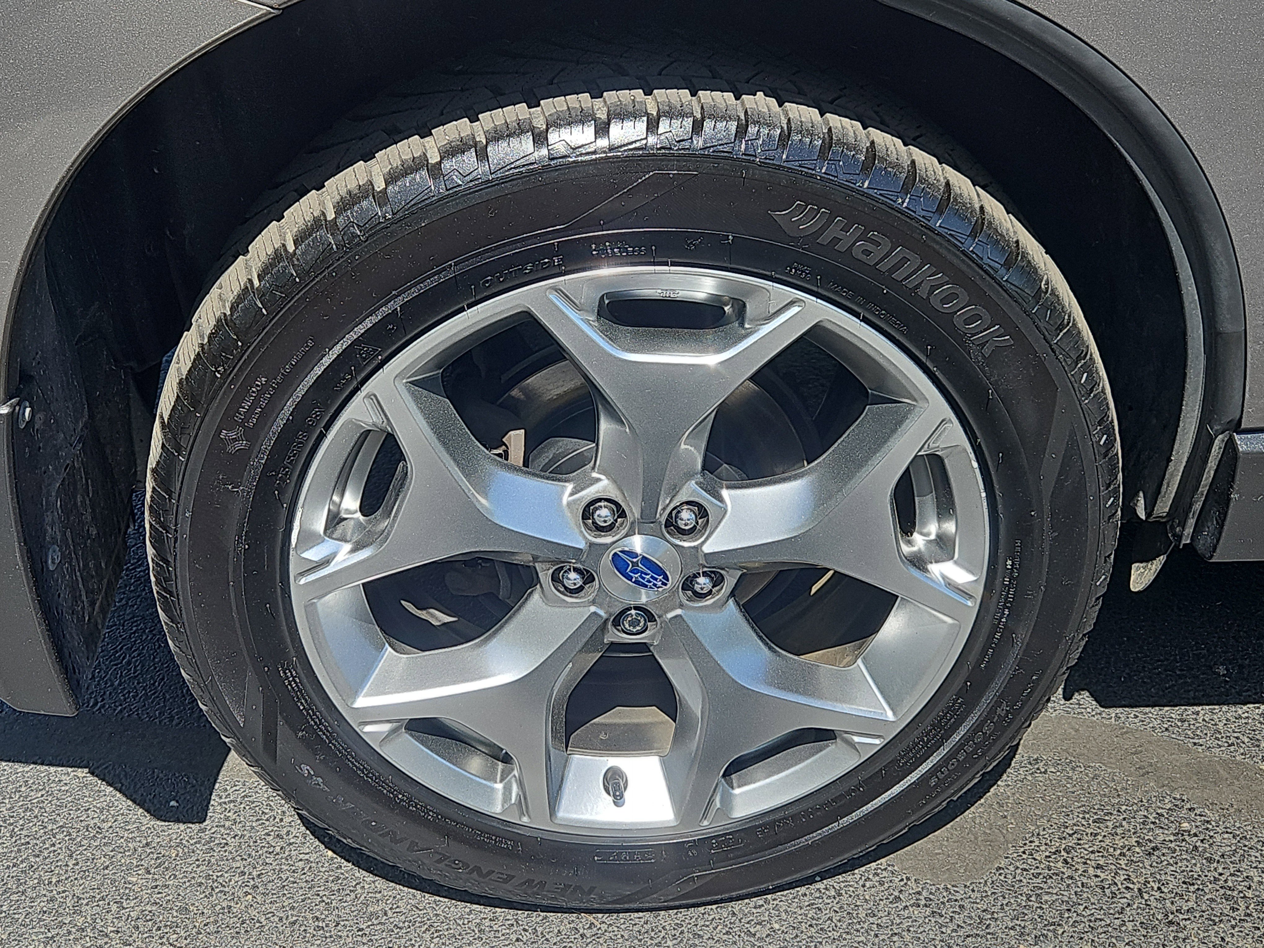 Used 2018 Subaru Forester 2.5i Touring AWD/4WD image 31